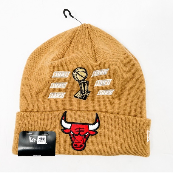 New Era Chicago Bulls 6x Champions NBA Finals Cuffed Knit Hat - Picture 4 of 11